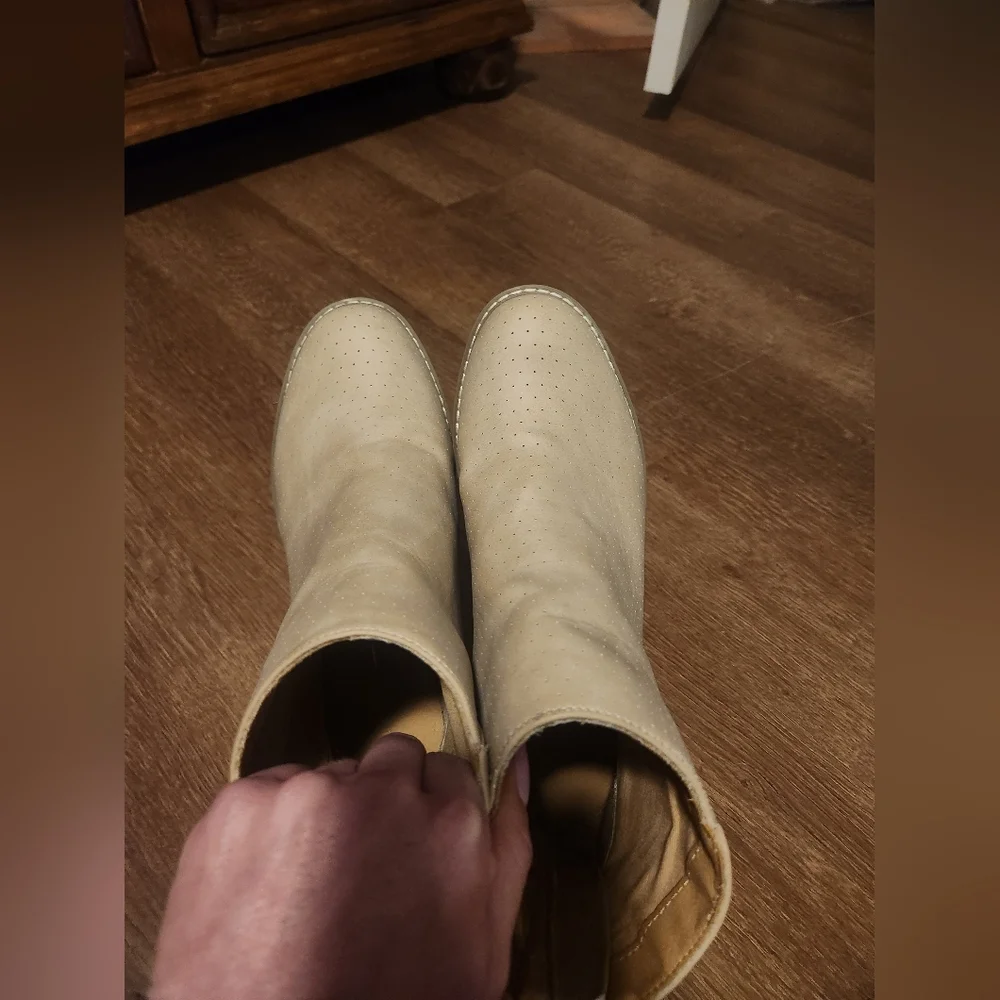 Report Booties - Picture 4 of 8